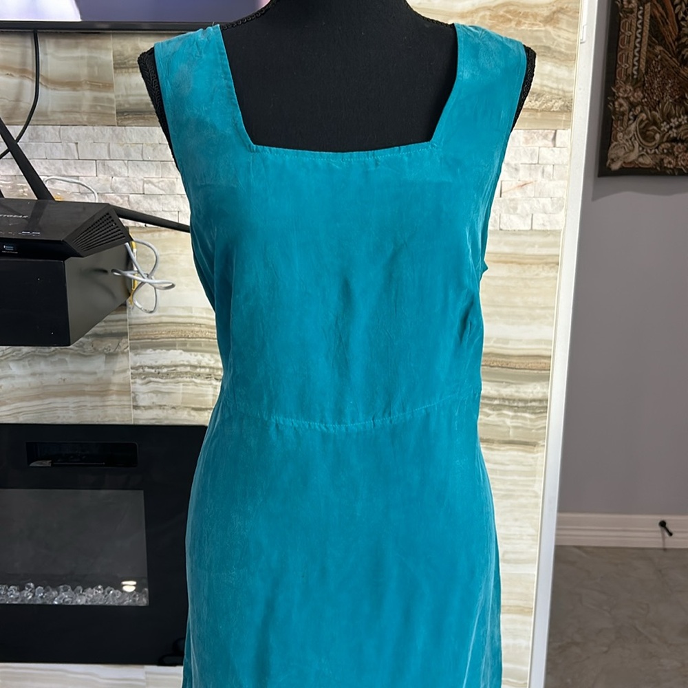 Rabbit Rabbit Rabbit Designs Emerald Green Dress. Size 14M - Picture 3 of 12
